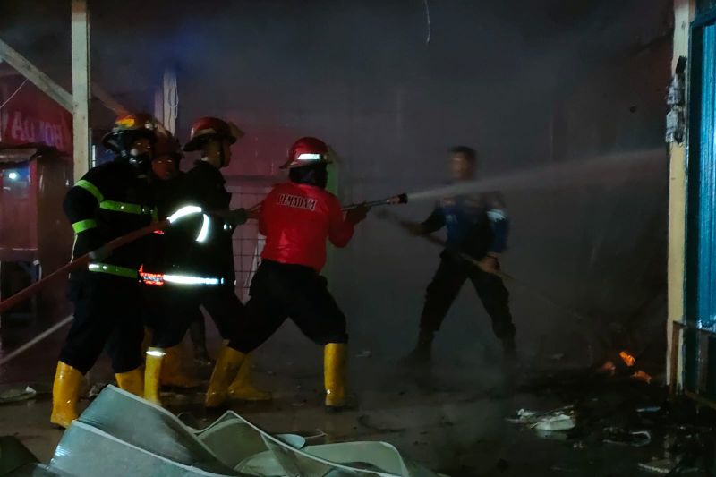 BPBD Padang: Kebakaran toko asesoris tewaskan tiga orang