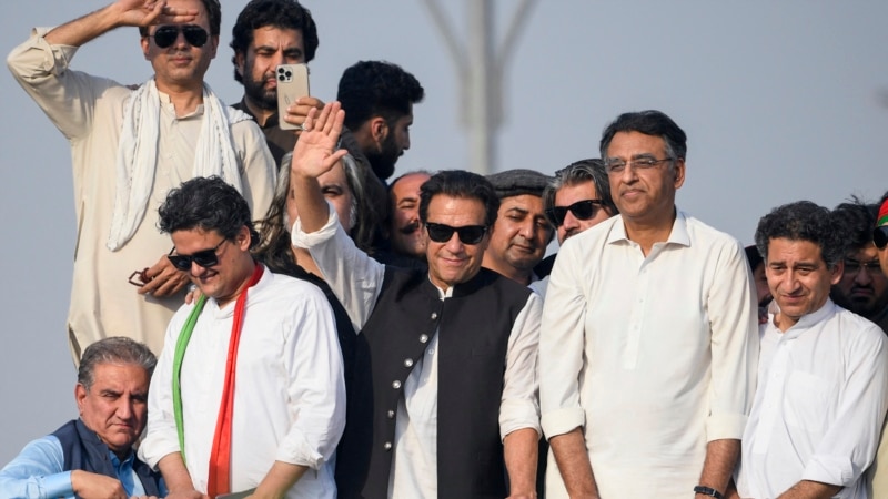 Mantan PM Pakistan Tuntut Pemilihan Baru Ditetapkan dalam 6 Hari