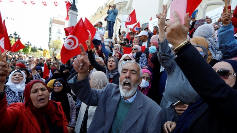 Meski Ditolak Akademisi, Tunisia Lanjutkan Pembuatan Konstitusi Baru