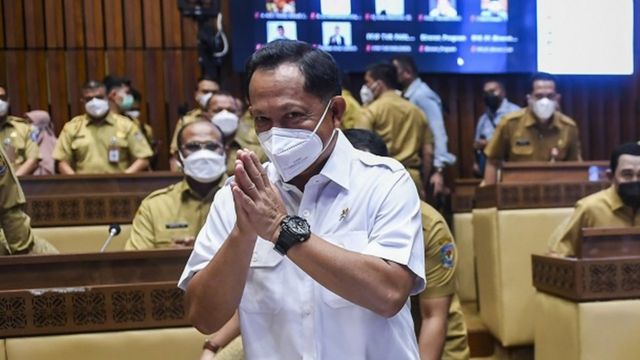 Pj Gubernur: Menteri Tito klaim penunjukan sudah 'demokratis', tapi mengapa dituding 'tidak transparan' dan rentan 'dipolitisasi'?