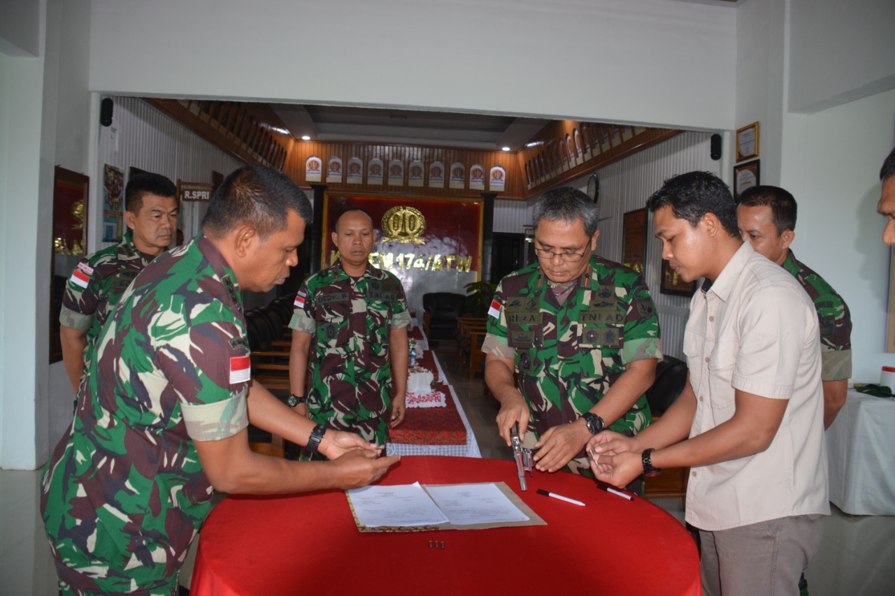  Danrem 174 Merauke terima 1 pucuk senjata dari KST Papua 