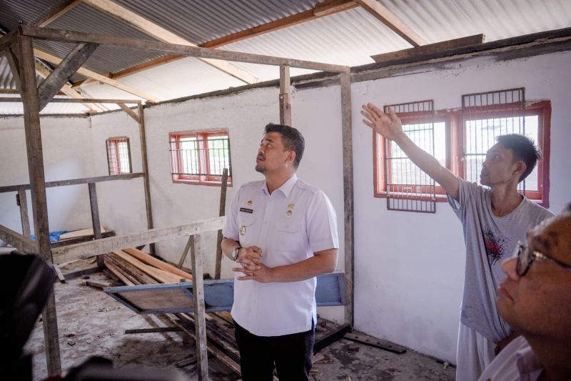Wali Kota Medan: 12 rumah dibedah di pesisir Belawan harus layak huni