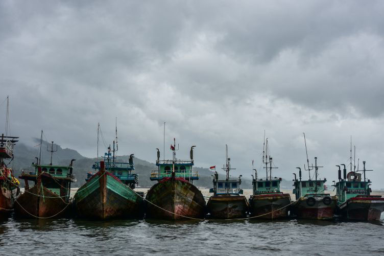 BMKG imbau waspadai gelombang tinggi di tujuh wilayah perairan Maluku