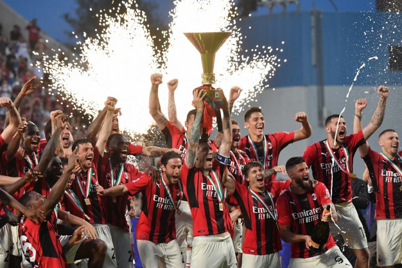 AC Milan menjadi juara Liga Italia musim 2021/2022