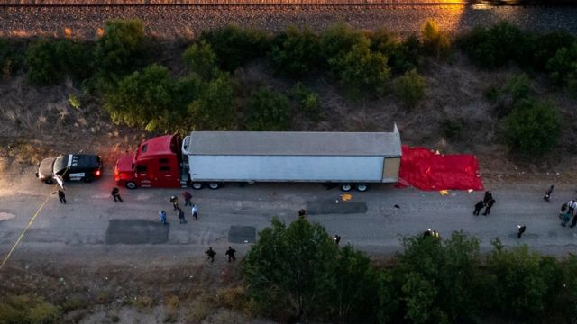 Kasus puluhan migran tewas di dalam truk kontainer disebut 'peristiwa penyelundupan manusia paling mematikan dalam sejarah AS'
